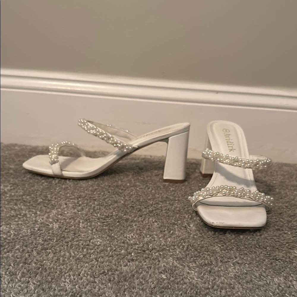 White Heeled Sandals with Pearl Accents